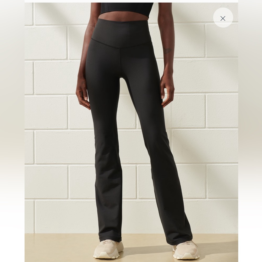 Abercrombie YPB sculptLUX flare leggings